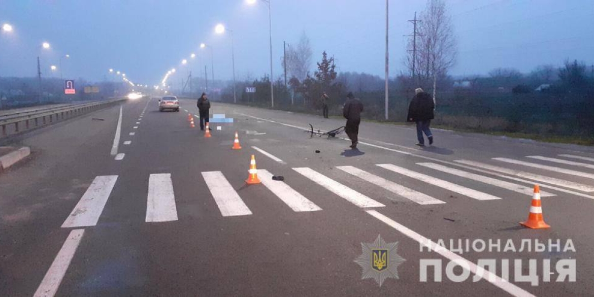 У Калинівці на пішохідному переході насмерть збили велосипедиста