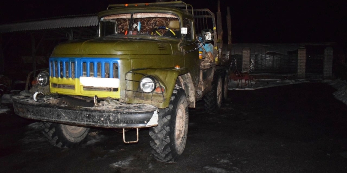 Аби приховати сліди смертельної ДТП, водій вантажівки викинув тіло у річку