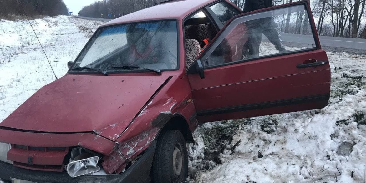 На Вінниччині п’яний водій з’їхав у кювет