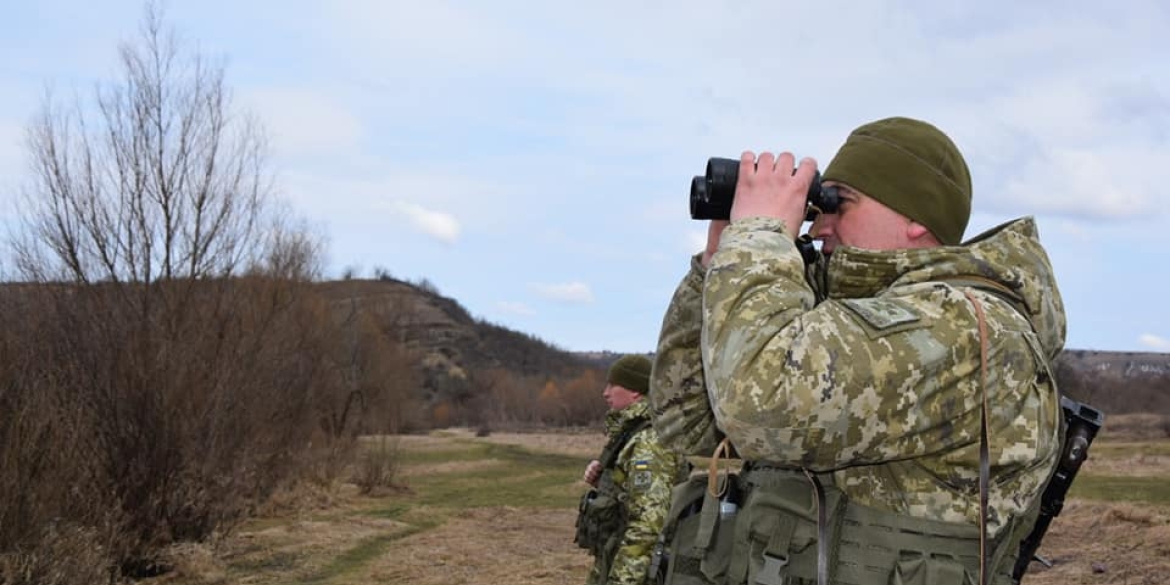 Могилів-Подільські прикордонники зупинили порушника без документів