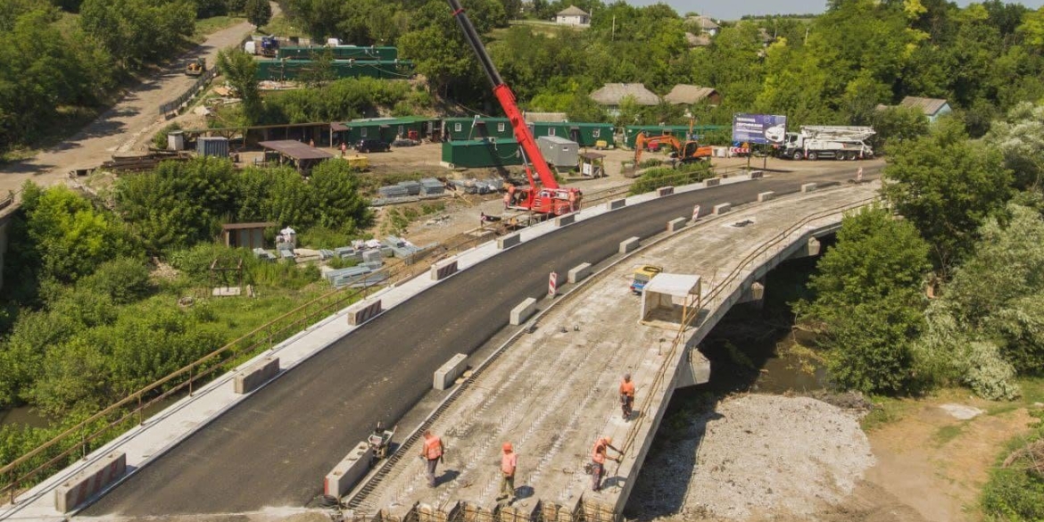 Почалось будівництво мосту “Ямпіль - Косеуць”