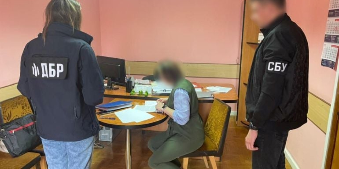 Суд з'ясовуватиме, чим завинила працівниця вінницької податкової