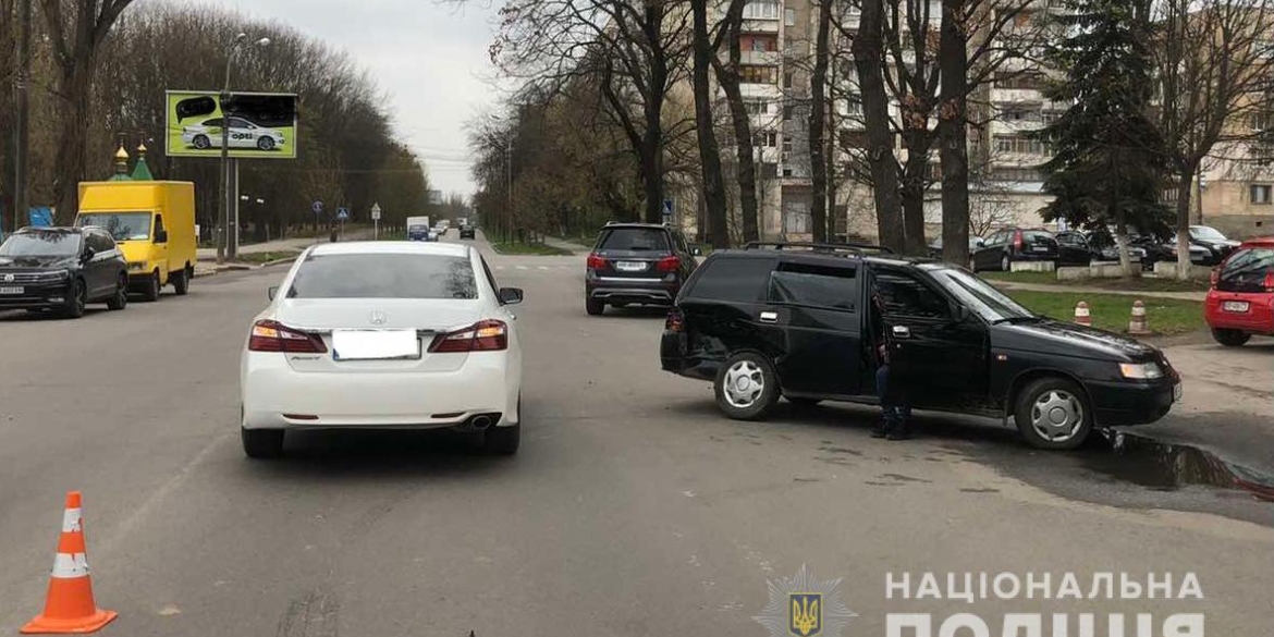 У Вінниці в ДТП травмувались пасажир легковика та пішохід