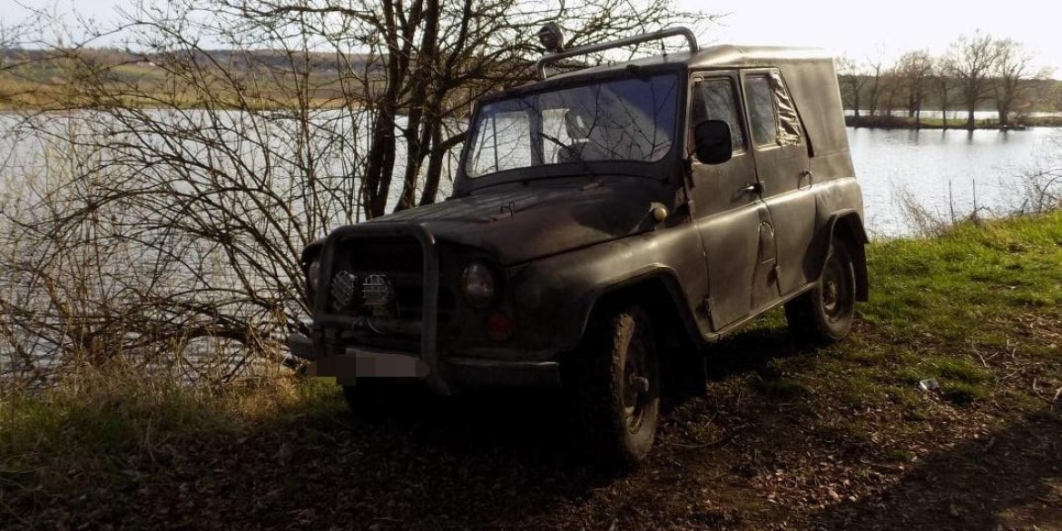 Жителя Бару затримали за крадіжку авто з підприємства