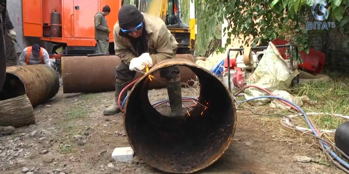 Без води на два дні_ аварія на водогоні залишила частину Вінниці без водопостачання