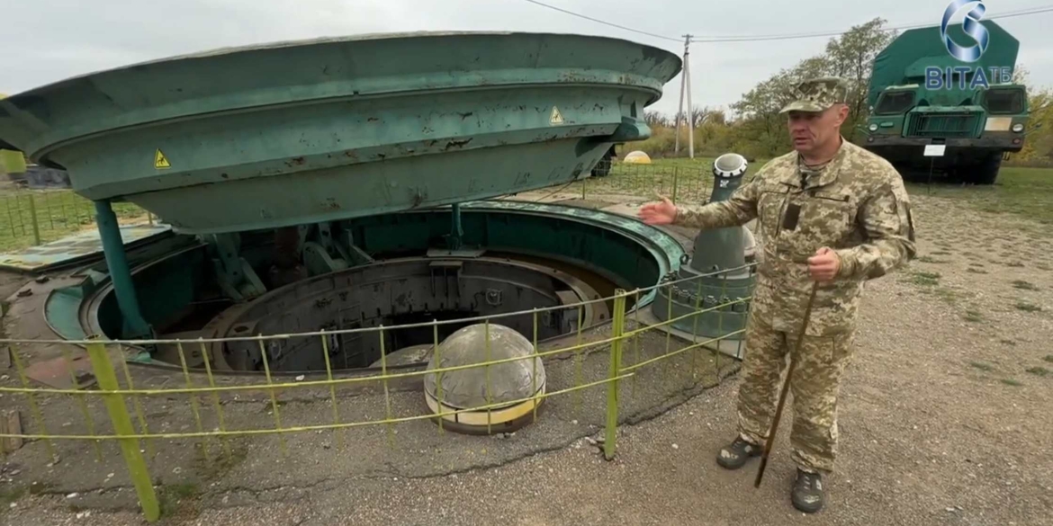 Чи могла Україна уникнути ядерного роззброєння та чому Білл Клінтон пошкодував про це