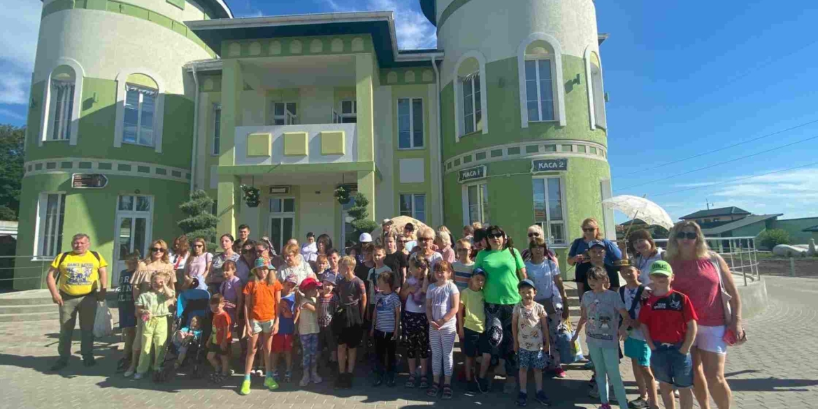 Діти з табору «ЯМаріуполь.Родина» відвідали Подільський зоопарк