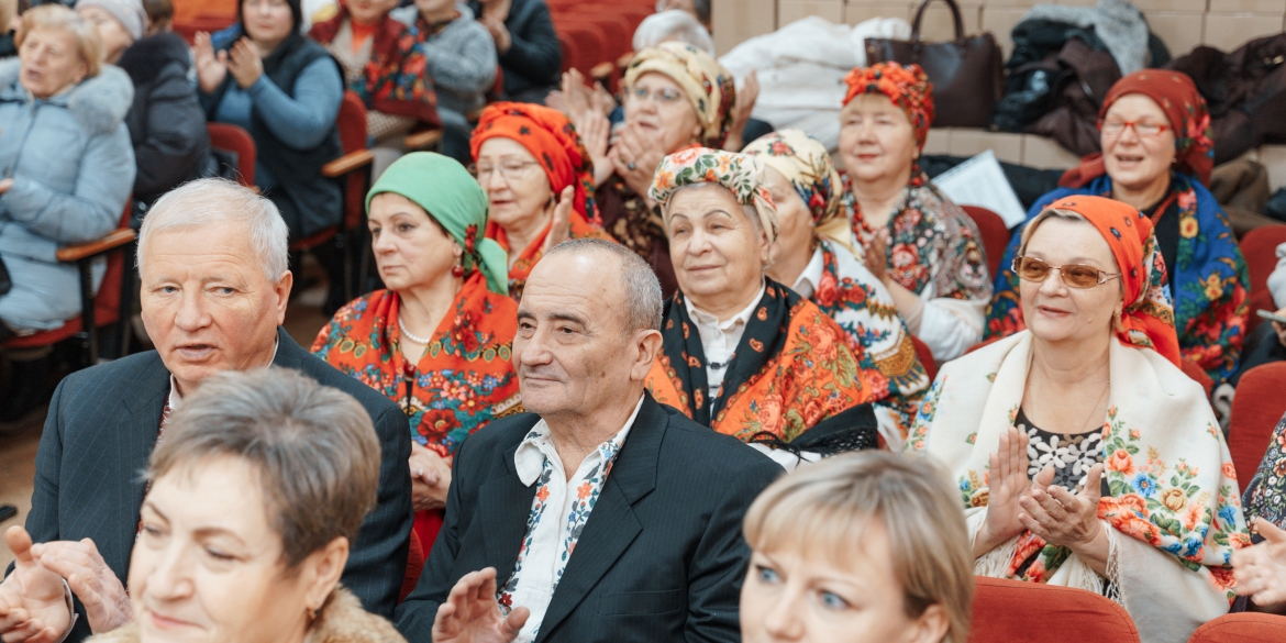 Для підопічних вінницького Терцентру влаштували різдвяно-новорічний концерт