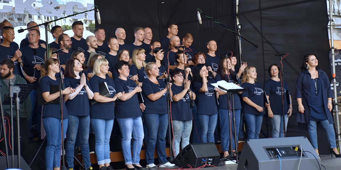 День Вінниці на Європейській площі: проєкт "Rock-N-Choir" та виставка