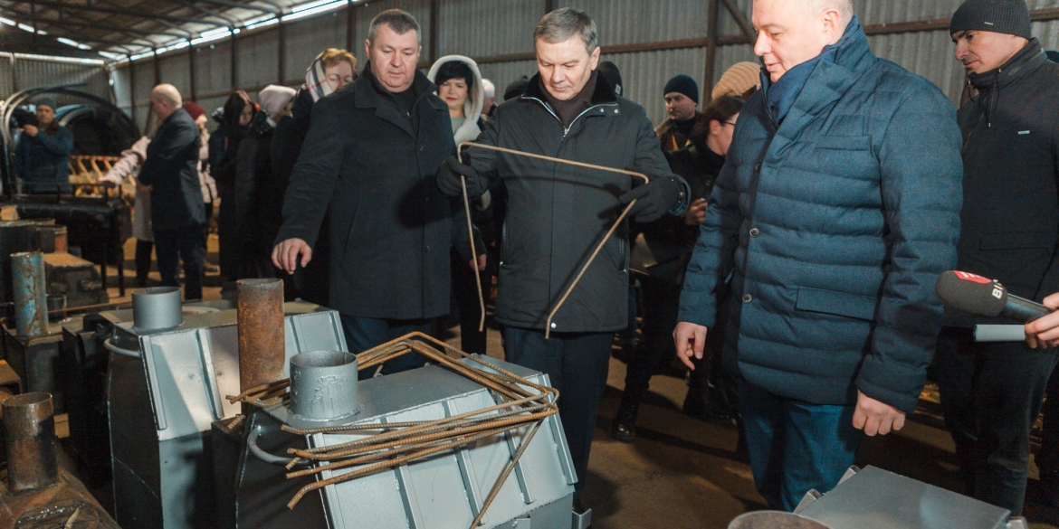 Два автомобілі та мікроавтобус для військових – чергова допомога від Вінниці 