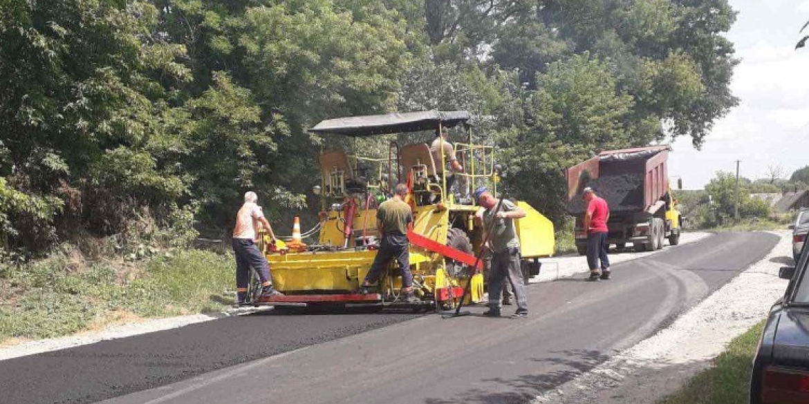 Калинівська громада отримала нову дорогу з двошаровим покриттям асфальту