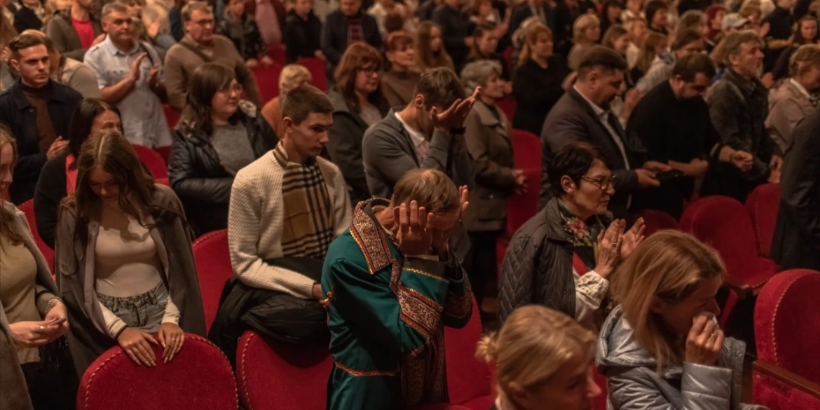 Фото з вистави маріупольців у Вінниці увійшло до кращих за версією Guardian