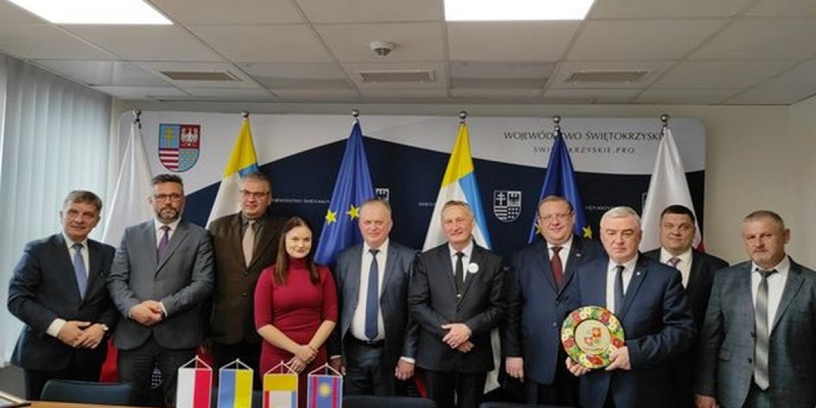 Вінницька делегація переймає досвід у Сьвєнтокшиському воєводстві Республіки Польща