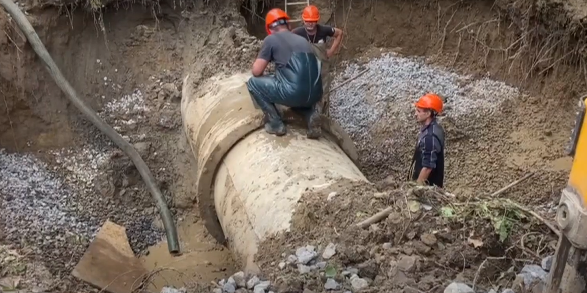 На основному магістральному водогоні Вінниці стався витік