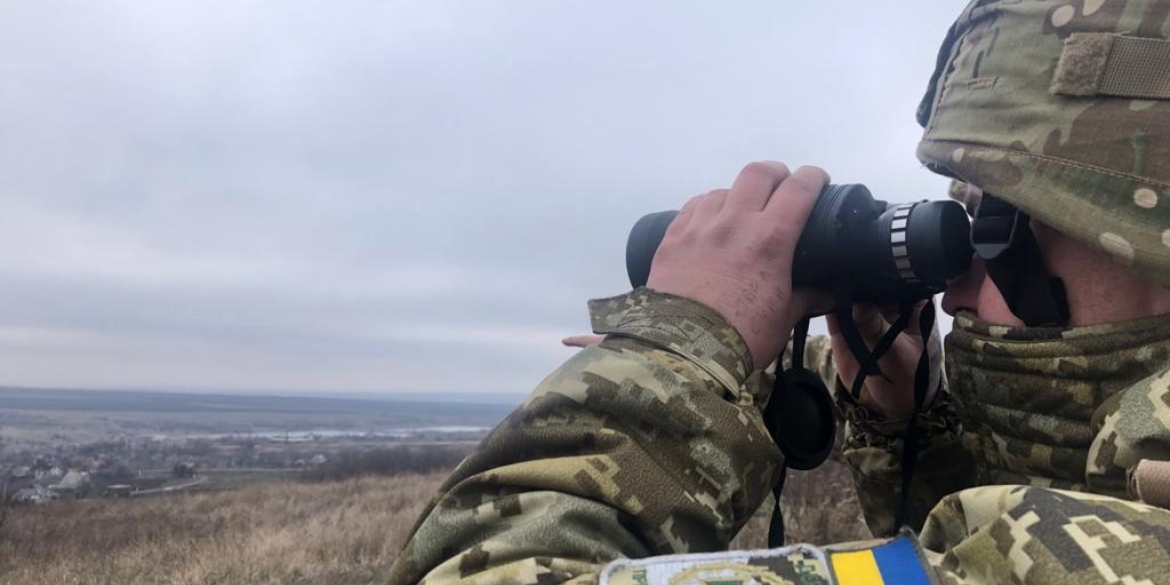 На Вінниччині прикордонники розповіли як рятували з-під обстрілів поранену вівчарку