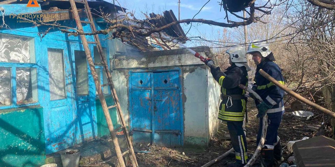 На Вінниччині рятувальники загасили три пожежі в господарчих спорудах