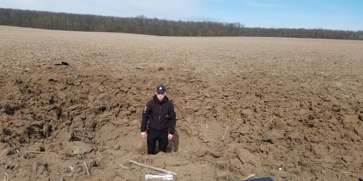 На Вінниччині вибухотехніки обстежують місця падіння збитих ворожих дронів