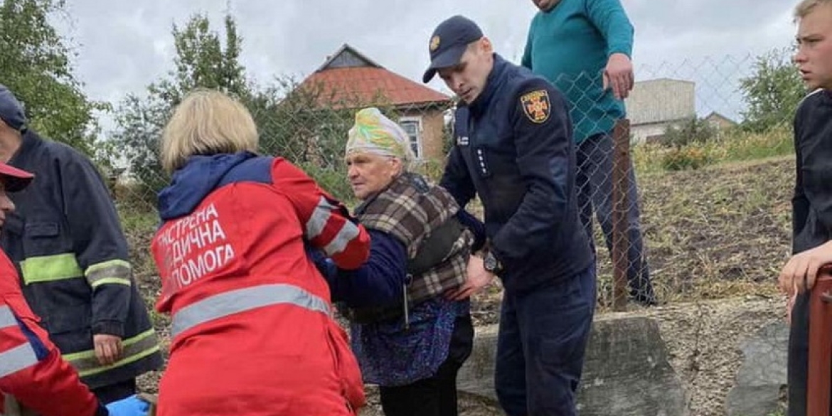 Народилася в сорочці: у Липовці з колодязя витягли неушкоджену пенсіонерку