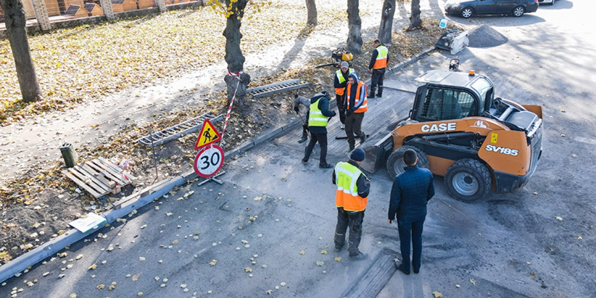 У Вінниці на вулиці Київській завершують будувати парковку