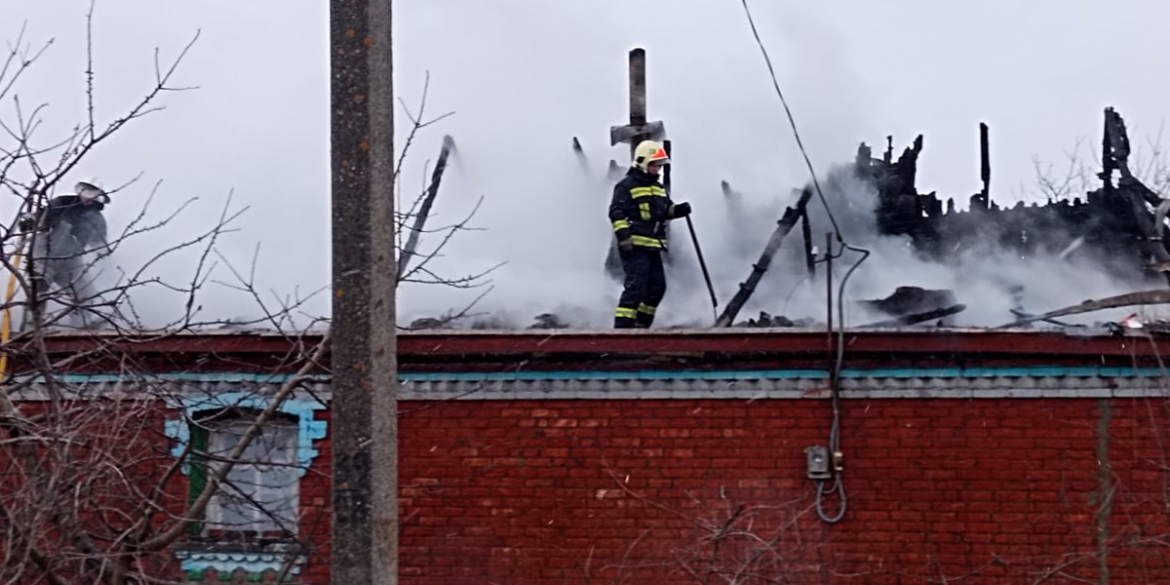 Пожежа у Турбівській громаді вщент знищила дах житлового будинку