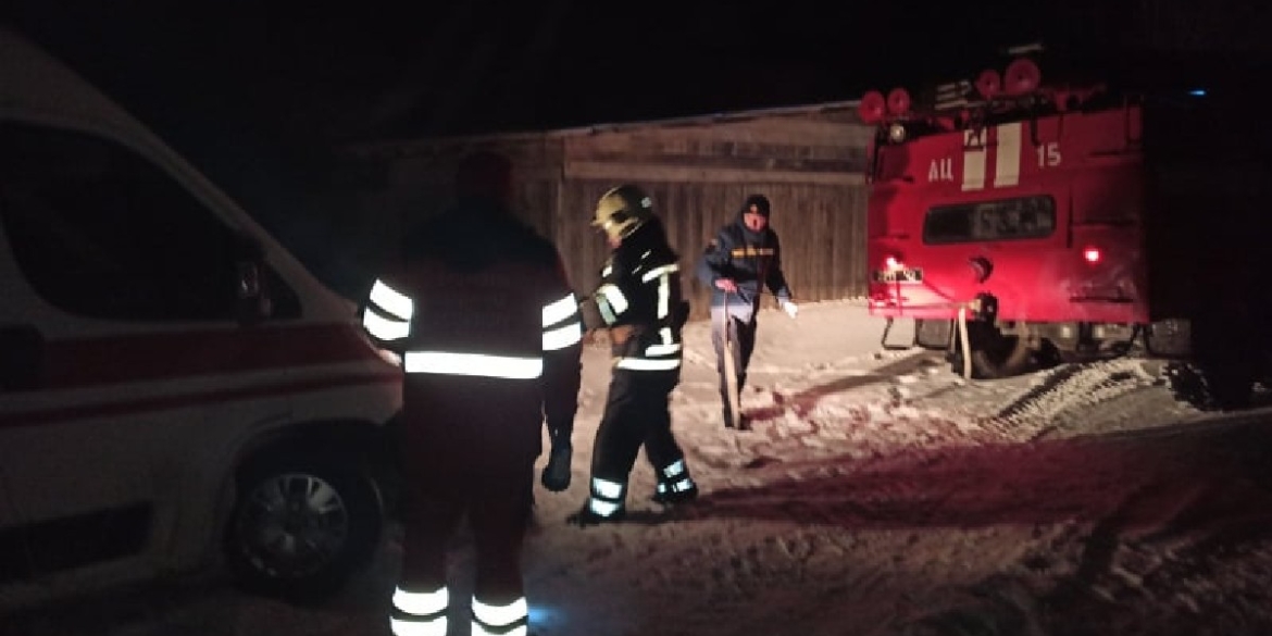 У Барській громаді вивільняли автомобіль швидкої допомоги із замету