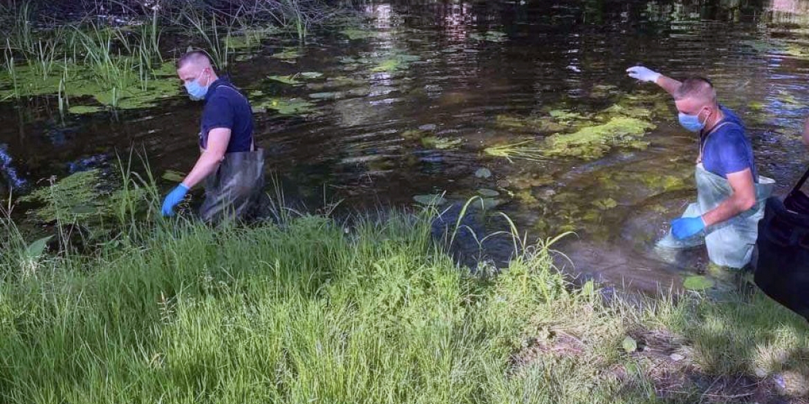 У Гайсині місцевий рибалка знайшов у воді потопельницю