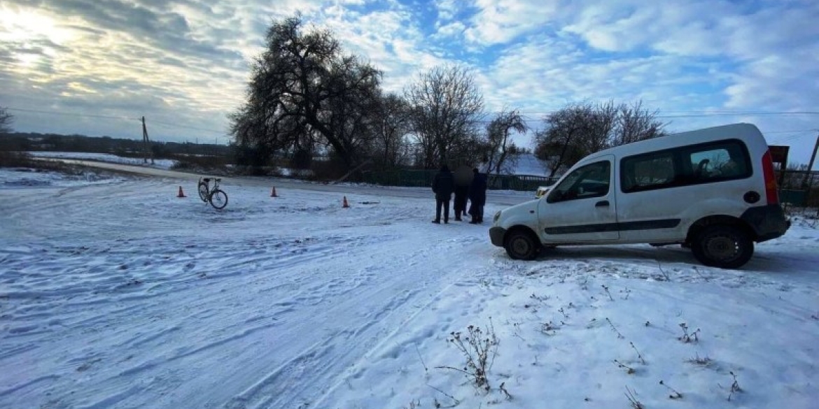 У Хмільницькому районі 23-річна водійка наїхала на 55-річну велосипедистку