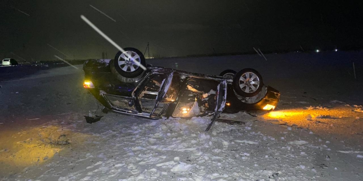 У Хмільницькому районі водій Audi зіткнувся з відбійником