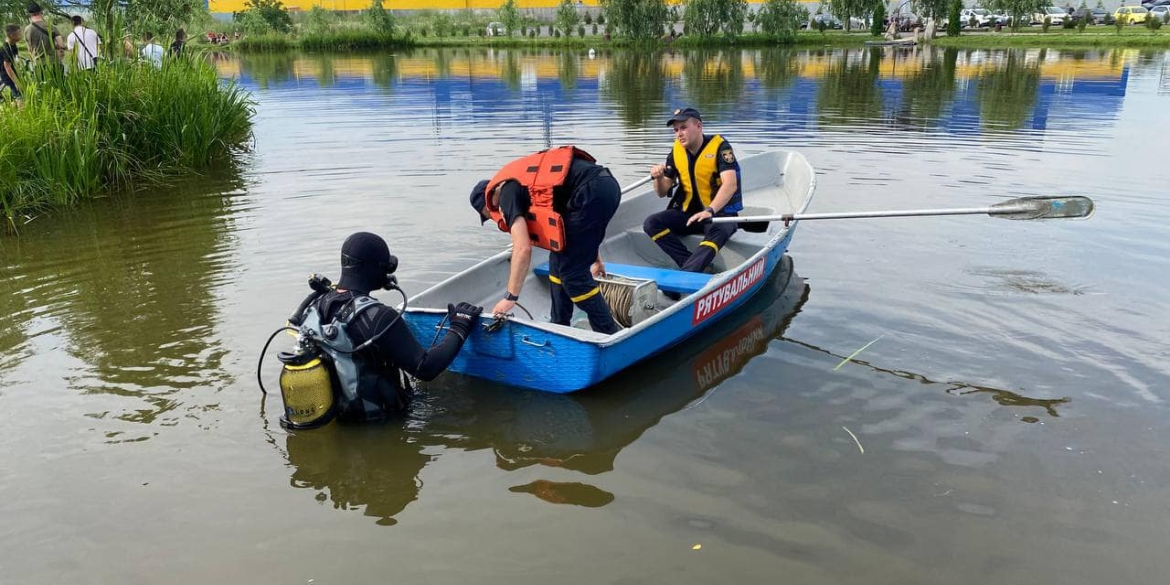 У Хмільнику на території центрального парку в річці втопився хлопчик