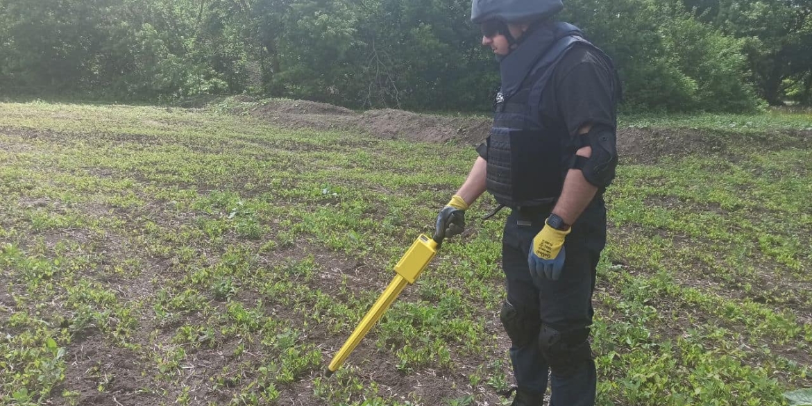 У Козятинському районі піротехніки знищили вісім артилерійних снарядів