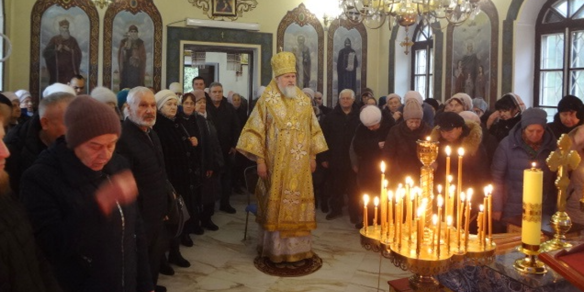 У Ладижині звершили чин освячення храму на честь Свт. Миколая Чудотворця