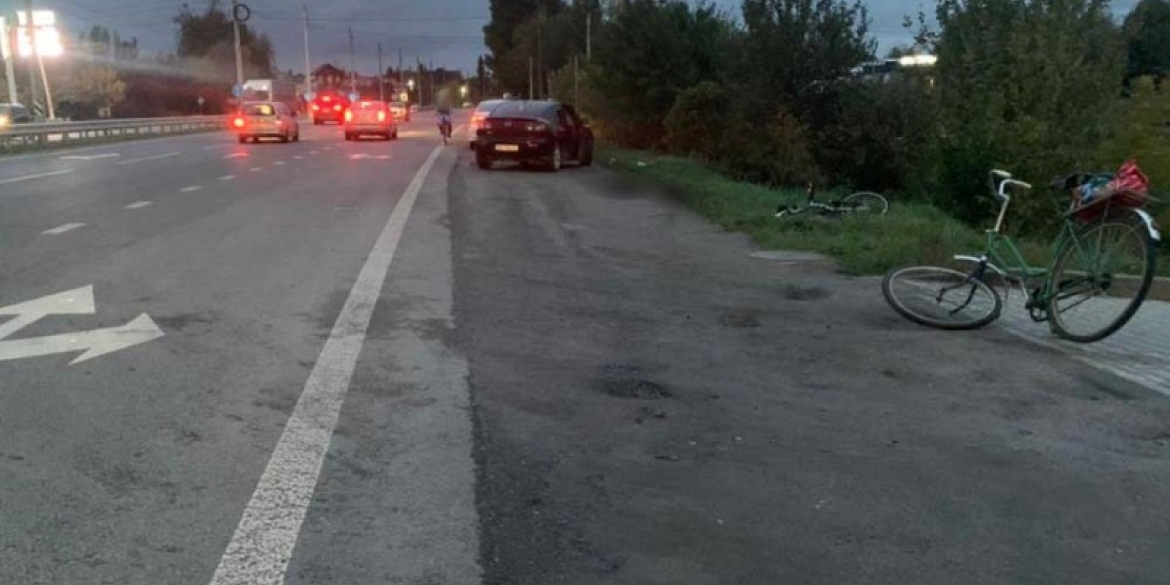 У Стрижавці водій Mazdа здійснив наїзд на велосипедиста