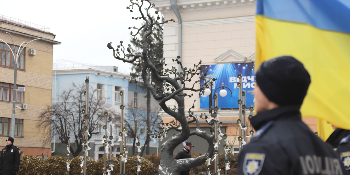 У Вінниці на Майдані Героїв Небесної Сотні вшанували загиблих за Незалежність