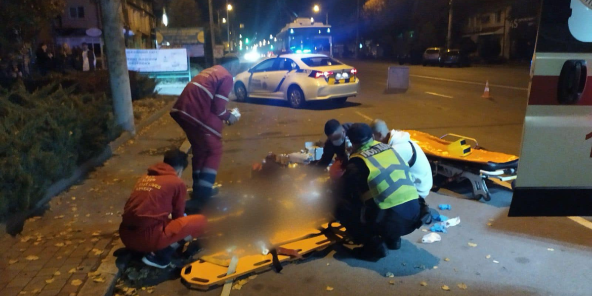 У Вінниці водій вночі збив людину на переході та втік з місця пригоди