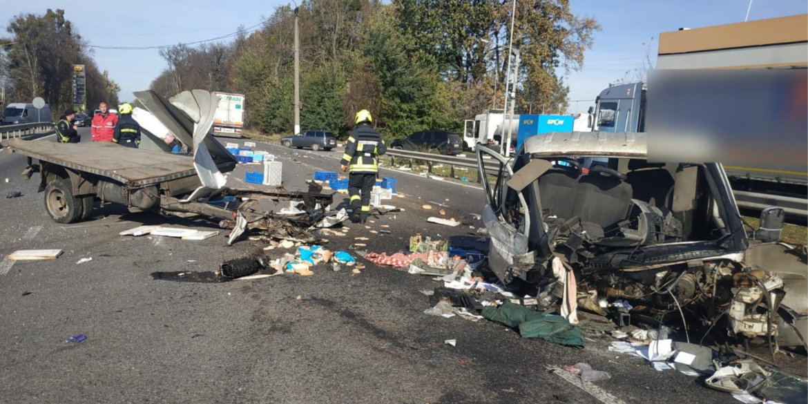 У Вінницькому районі у ДТП за участі чотирьох автомобілів загинули двоє водіїв