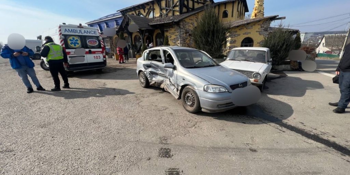 У Вінницькому районі водій Opel Astra допустив зіткнення з Audi A3 - пасажирка в лікарні