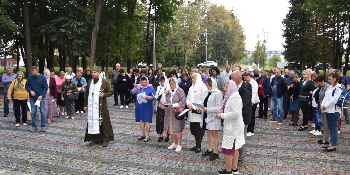 У Якушинцях у молитві поіменно згадали кожного полеглого воїна