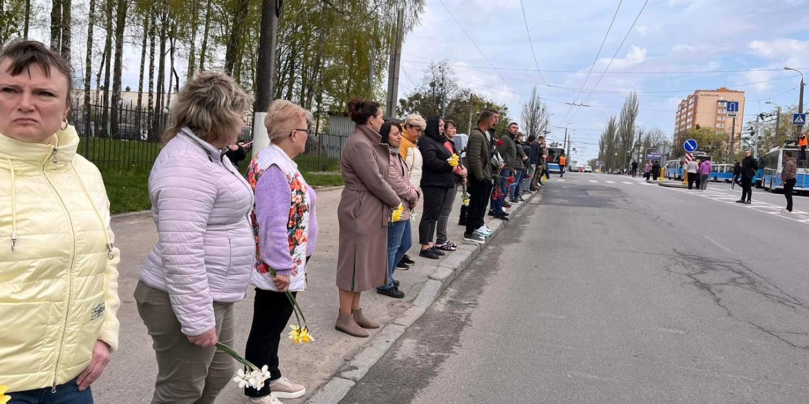 Вінничани зустріли живим коридором загиблого на фронті лідера “ультрас”