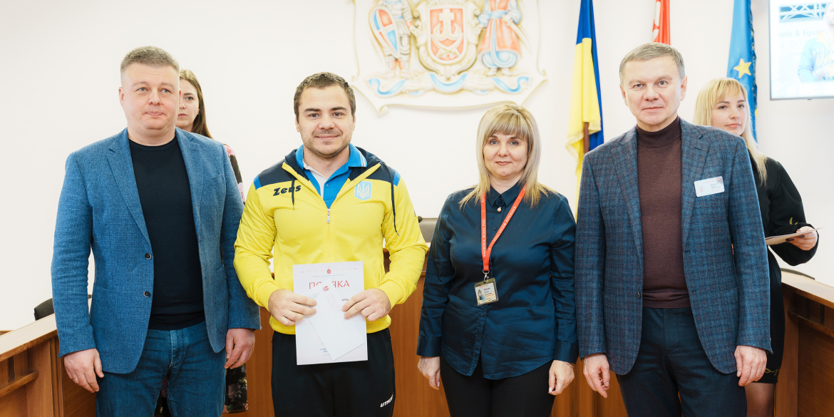 Вінницьких спортсменів нагородили й привітали з перемогами