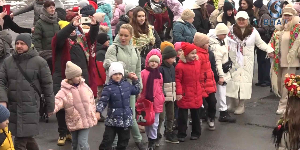 Вінницькі школярі відсвяткували Масницю та зібрали 20 тисяч на зарядну станцію для ЗСУ 0-13 screenshot