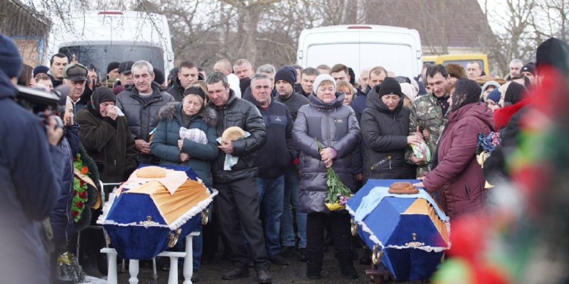 Вінниця попрощалась із загиблими працівниками "Аеропорт Вінниця"