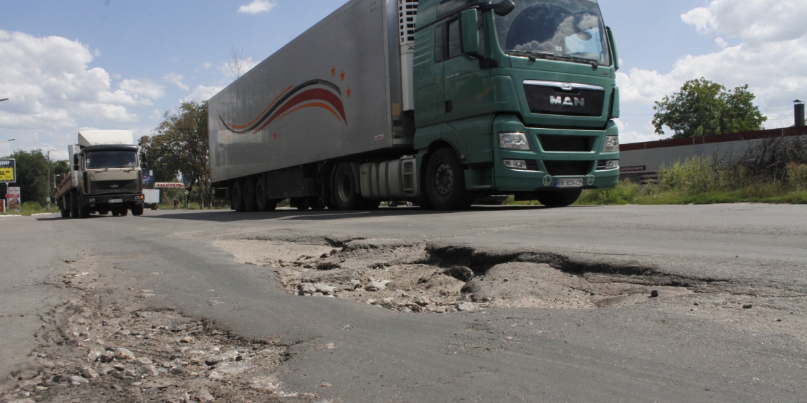 Одесит, який нищив бершадські дороги, хотів відкупитись від покарання