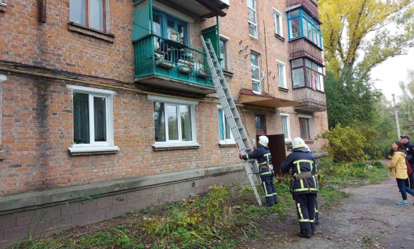  Козятині в зачиненій квартирі жінці стало зле, довелось викликати рятувальників