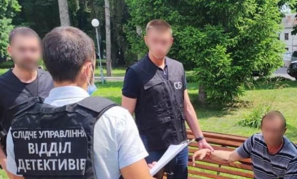 У Вінниці затримали військового, який за 4,5 тис грн обіцяв "закрити очі" на розтрату майна