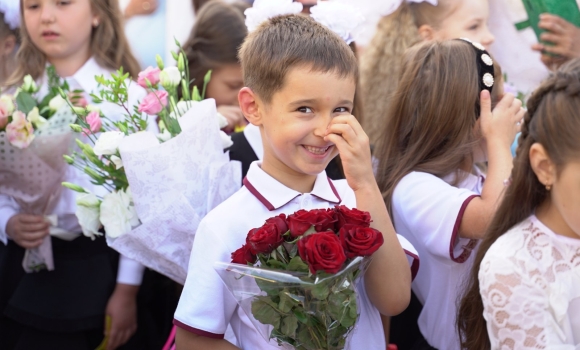 Перший дзвоник в новій школі. У Вінниці відкрилась гімназія № 24 на «Поділлі»