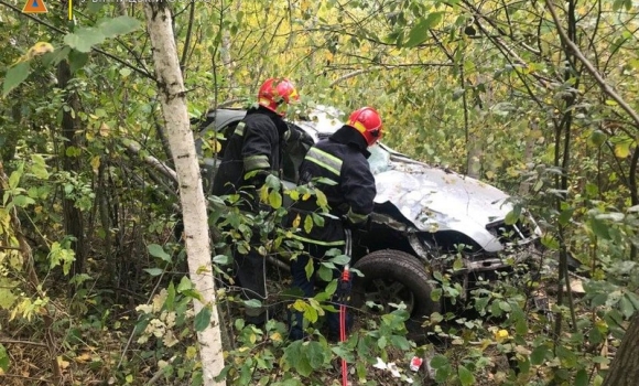 В Гущинцях рятувальники визволяли заблокованого в салоні авто пасажира