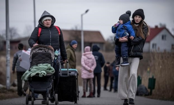 Вінниця допомогла біженцям, яких евакуювали потягом із Запоріжжя до Львова