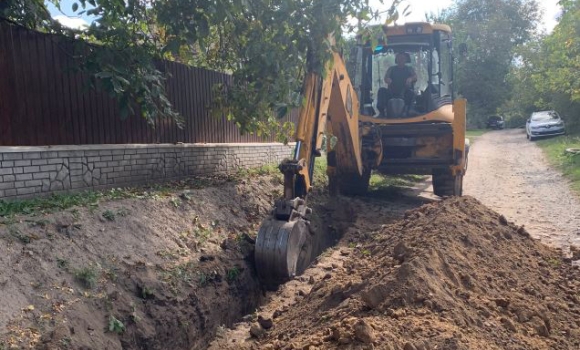 У Стадниці будують водопровідну мережу 