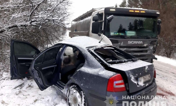 Смертельна ДТП в Гайсинському районі: загинув водій Skoda, який "врізався" у вантажівку