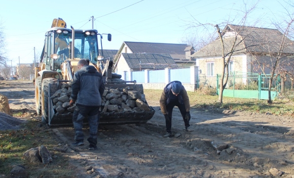 У Калинівці завершили ремонт дорожнього покриття по вул.Дружби